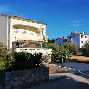Appartamento Grabovcic, Punat